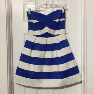 🛎Blue & white strapless dress Joah Medium M (&W)